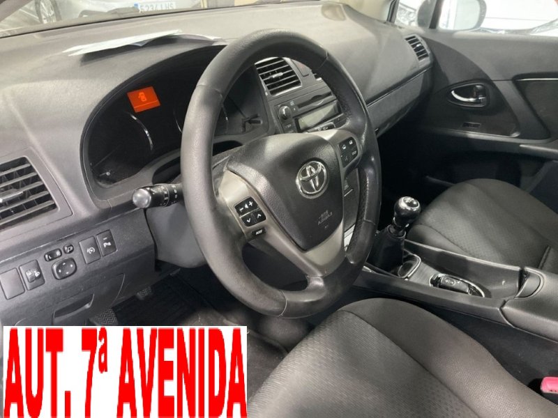 TOYOTA AVENSIS 2.200 D4D TURBO DIESEL