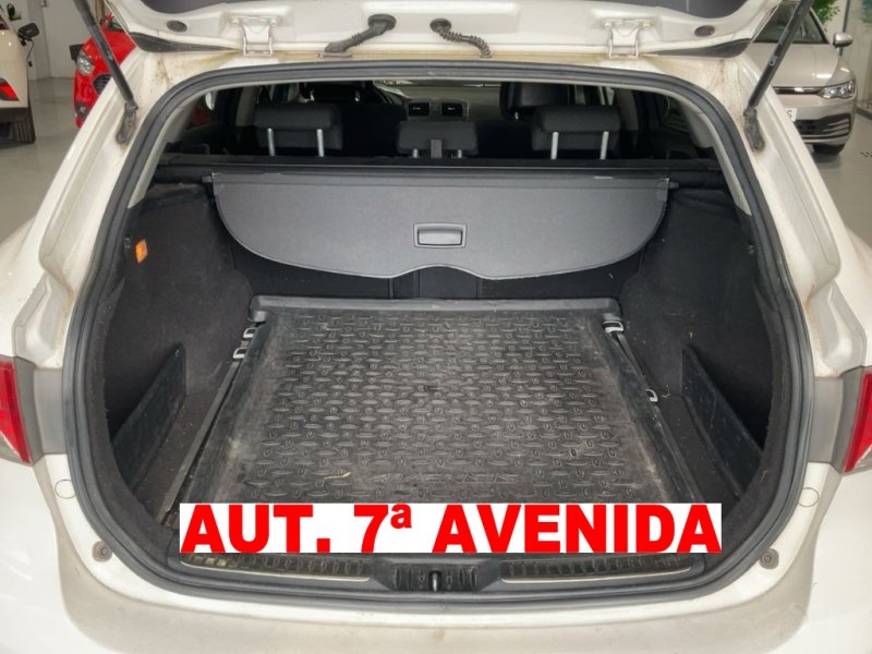 TOYOTA AVENSIS 2.200 D4D TURBO DIESEL