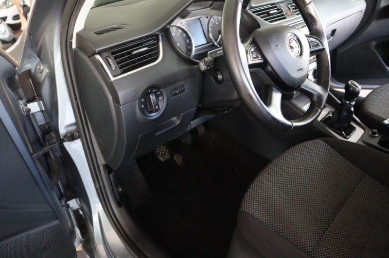 SKODA OCTAVIA ACTIVIA 1600 TDI CON 105 CV