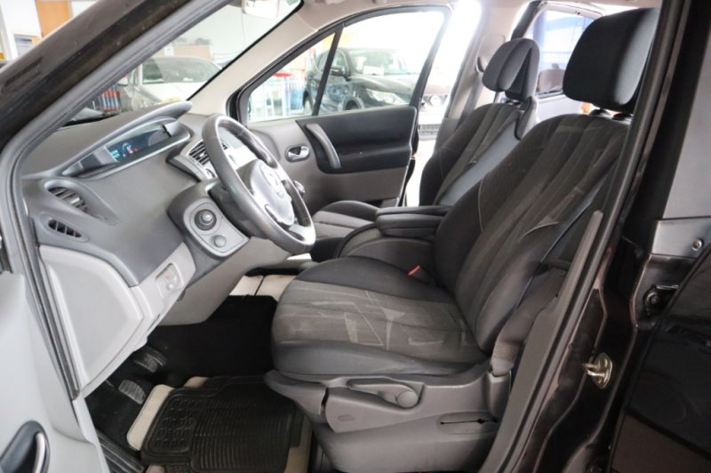 RENAULT GRAND SCENIC 2000 DCI Y CAJA DE CAMBIOS DE 6 VELOCID.