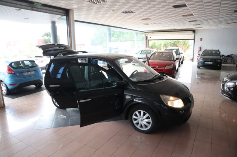 RENAULT GRAND SCENIC 2000 DCI Y CAJA DE CAMBIOS DE 6 VELOCID.