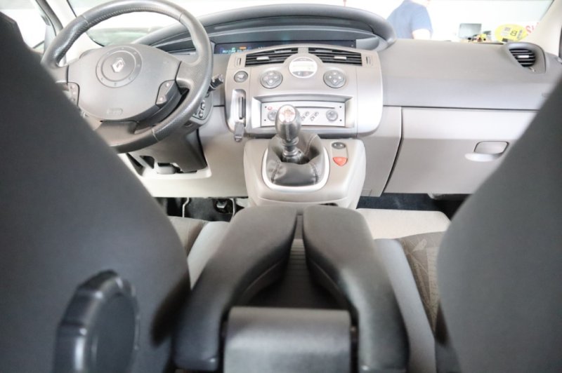 RENAULT GRAND SCENIC 2000 DCI Y CAJA DE CAMBIOS DE 6 VELOCID.
