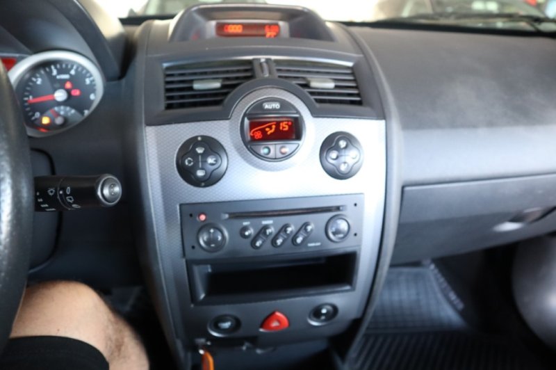 RENAULT MEGANE 1900 DCI DE 120 CV Y CAJA CAMBIOS DE 6 V