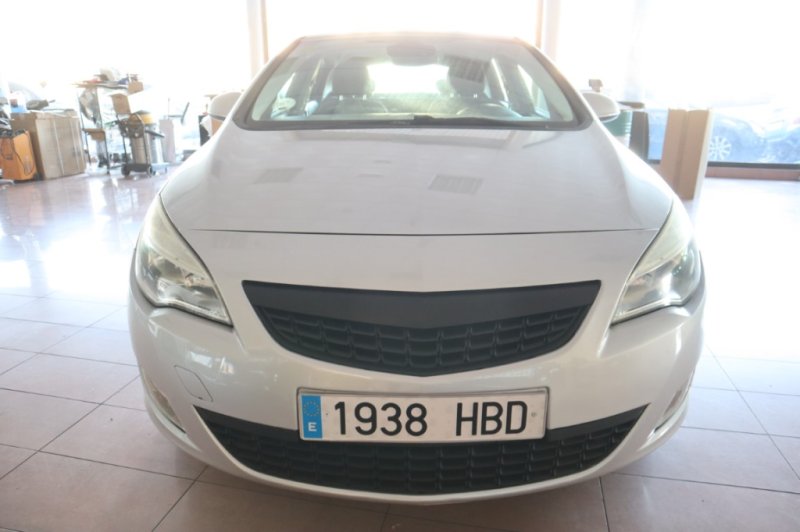 OPEL ASTRA 1700 TURBO DIESEL DE 110 CV CON 6 VEL