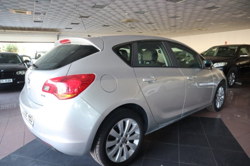 OPEL ASTRA 1700 TURBO DIESEL DE 110 CV CON 6 VEL