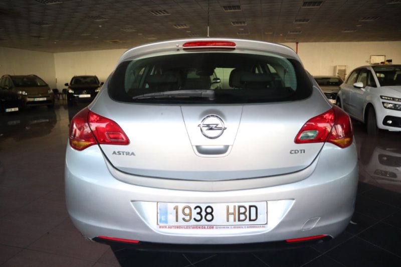 OPEL ASTRA 1700 TURBO DIESEL DE 110 CV CON 6 VEL