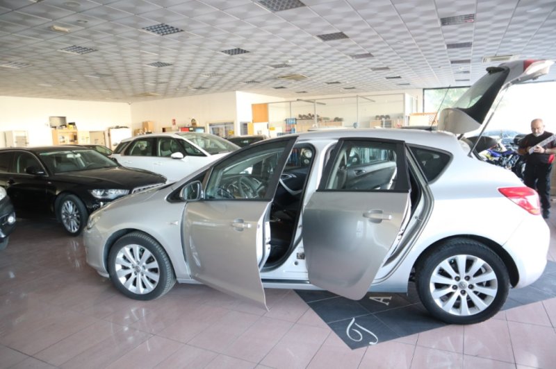 OPEL ASTRA 1700 TURBO DIESEL DE 110 CV CON 6 VEL