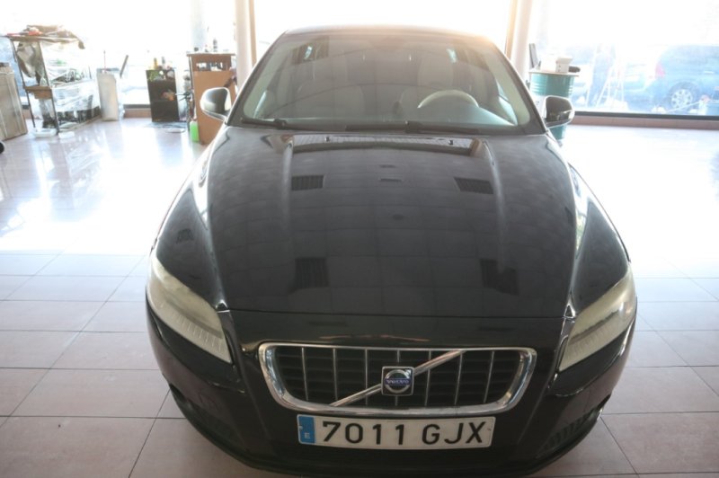 VOLVO V70 2000 TURBO DIESEL DE 136 CV Y 6 VEL.