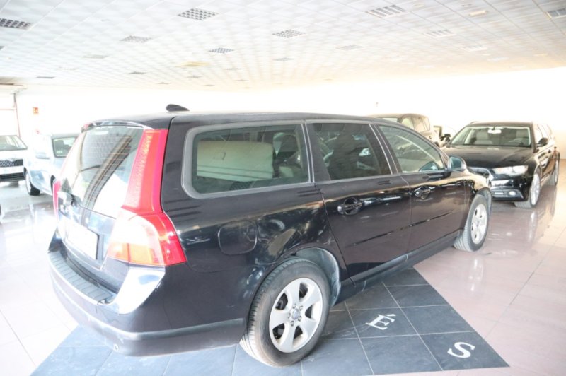 VOLVO V70 2000 TURBO DIESEL DE 136 CV Y 6 VEL.