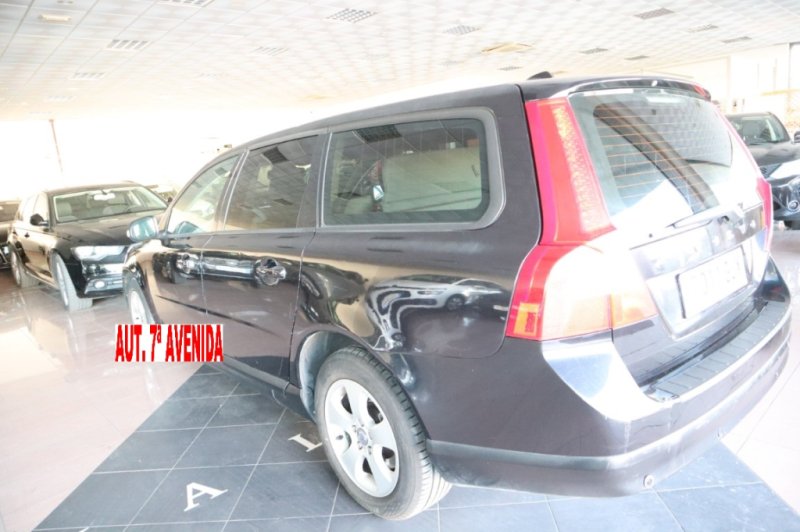 VOLVO V70 2000 TURBO DIESEL DE 136 CV Y 6 VEL.