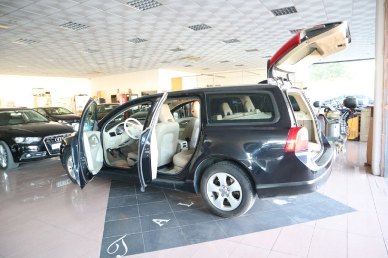 VOLVO V70 2000 TURBO DIESEL DE 136 CV Y 6 VEL.