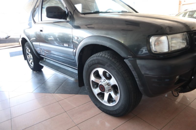 OPEL FRONTERA 2200