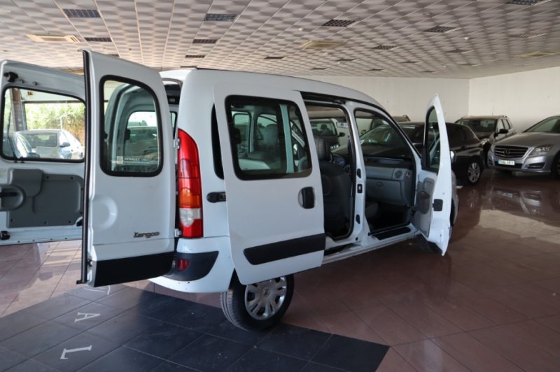 RENAULT KANGOO 1500 DCI DE 85 CV CON 5 PLAZAS