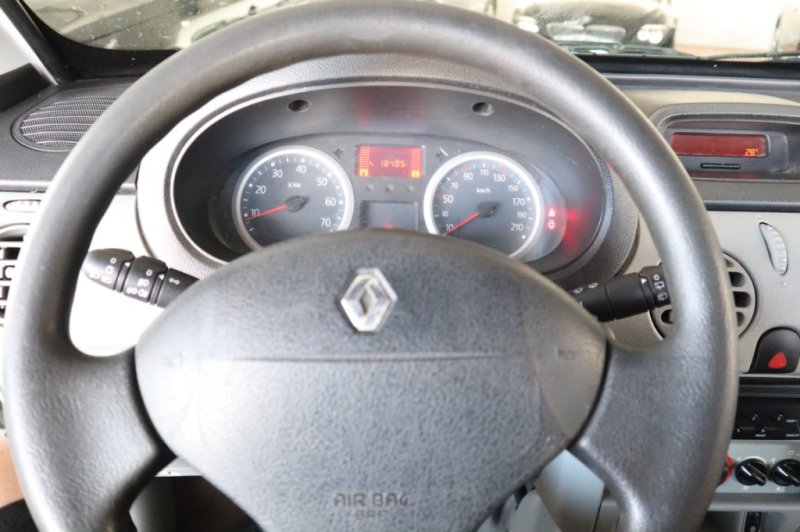RENAULT KANGOO 1500 DCI DE 85 CV CON 5 PLAZAS