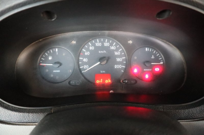 RENAULT KANGOO 1900 DIESEL DE 65 CV CON 5 PLAZAS