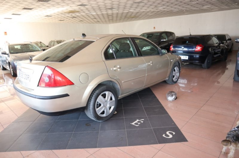 FORD MONDEO 2000 TURBO DIESEL DE 130 CV Y 6 VELOC.