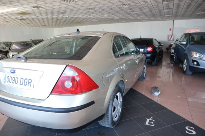 FORD MONDEO 2000 TURBO DIESEL DE 130 CV Y 6 VELOC.