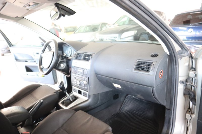 FORD MONDEO 2000 TURBO DIESEL DE 130 CV Y 6 VELOC.