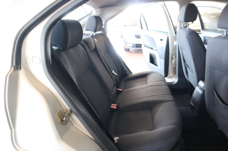 FORD MONDEO 2000 TURBO DIESEL DE 130 CV Y 6 VELOC.