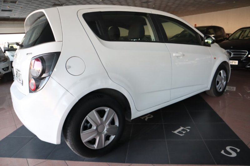 CHEVROLET AVEO 1300 TURBO DIESEL DE 95 CV Y 6 VELOCID.