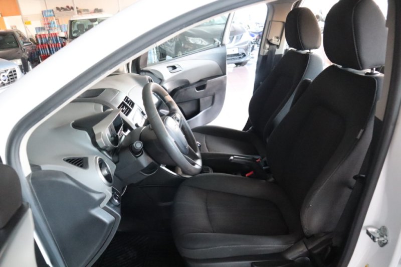 CHEVROLET AVEO 1300 TURBO DIESEL DE 95 CV Y 6 VELOCID.