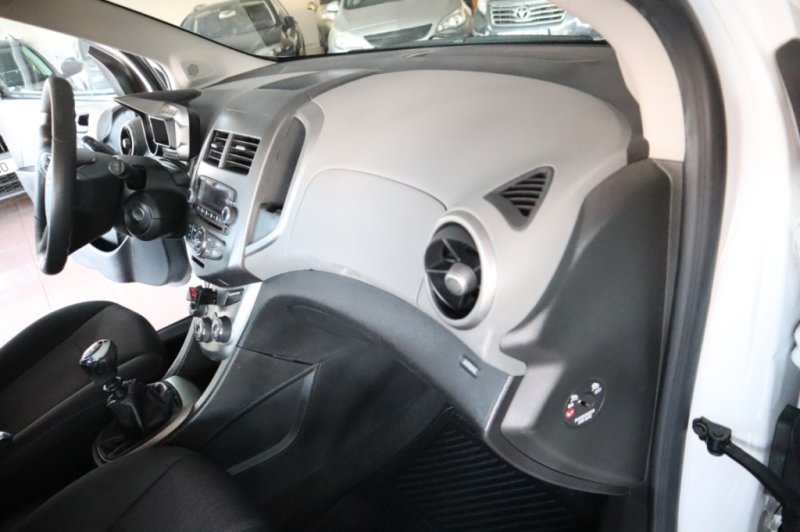 CHEVROLET AVEO 1300 TURBO DIESEL DE 95 CV Y 6 VELOCID.