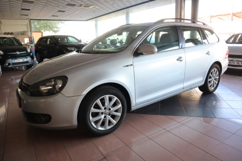 VOLKSWAGEN GOLF 1600 TDI DE 105 CV