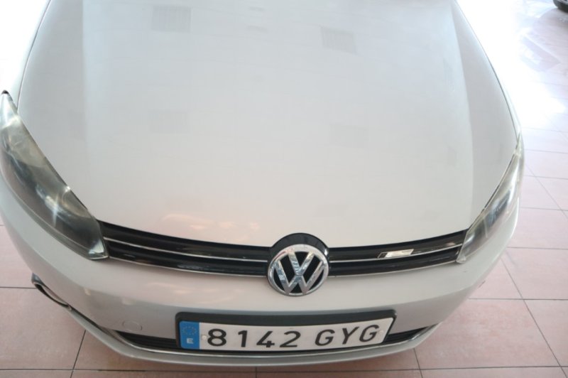 VOLKSWAGEN GOLF 1600 TDI DE 105 CV