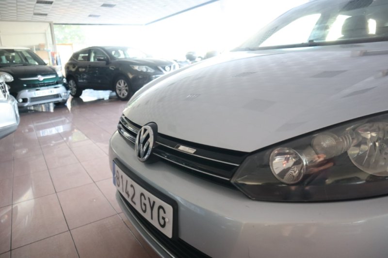 VOLKSWAGEN GOLF 1600 TDI DE 105 CV