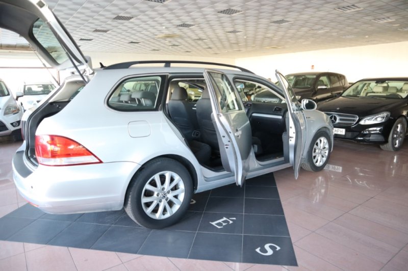 VOLKSWAGEN GOLF 1600 TDI DE 105 CV