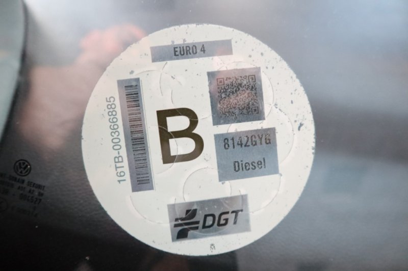 VOLKSWAGEN GOLF 1600 TDI DE 105 CV