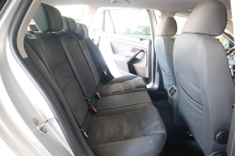 VOLKSWAGEN GOLF 1600 TDI DE 105 CV