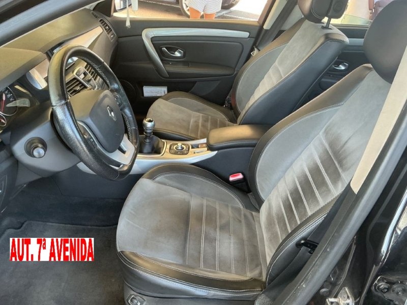 RENAULT LAGUNA 2.0 T/DIESEL CON 6 VELOCIDADES 130 CV