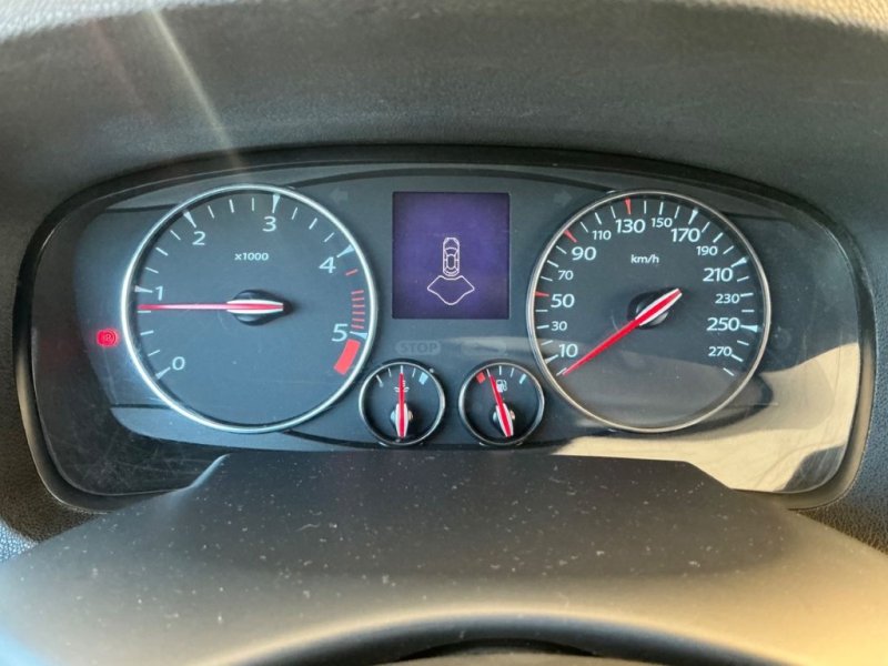 RENAULT LAGUNA 2.0 T/DIESEL CON 6 VELOCIDADES 130 CV