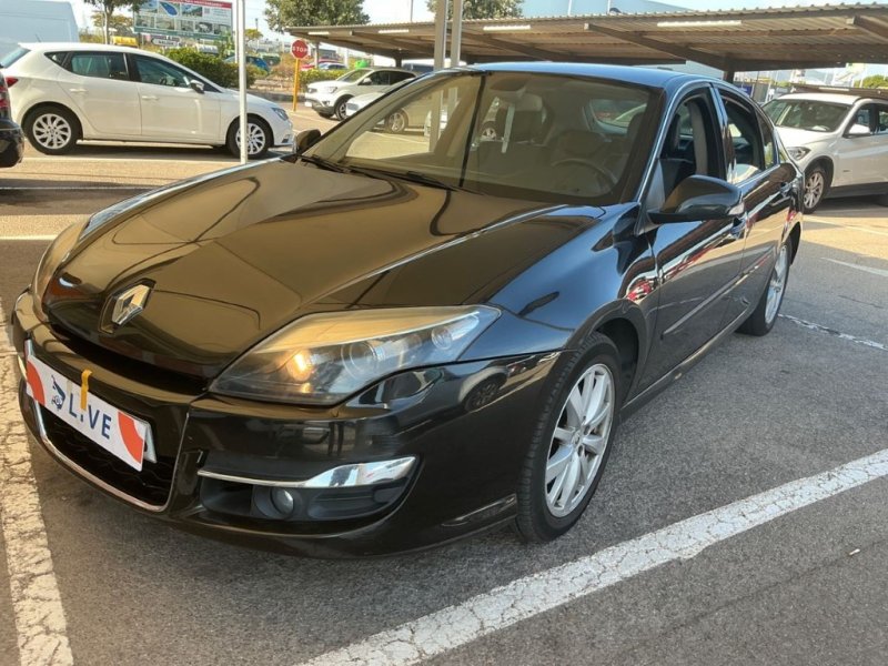 RENAULT LAGUNA 2.0 T/DIESEL CON 6 VELOCIDADES 130 CV