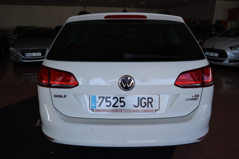 VOLKSWAGEN GOLF 1600 TDI DE 110 CV