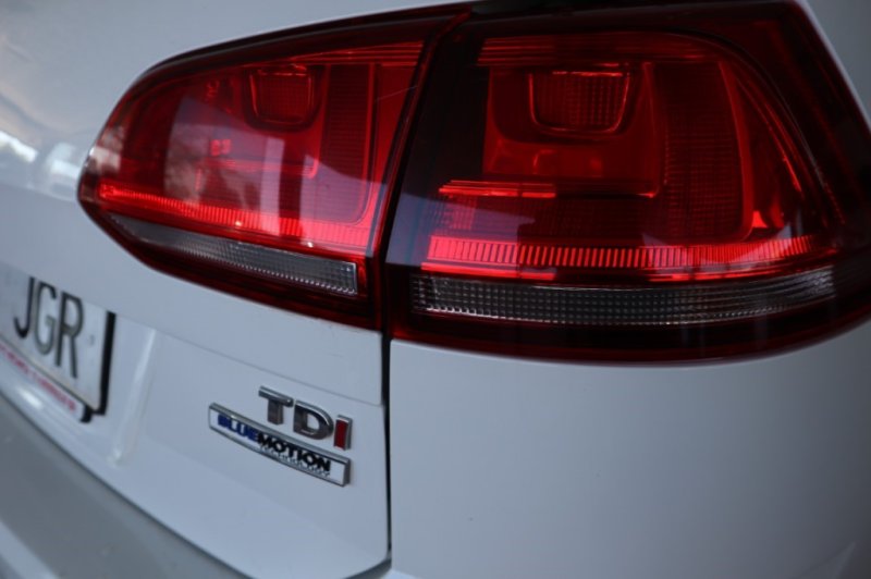 VOLKSWAGEN GOLF 1600 TDI DE 110 CV