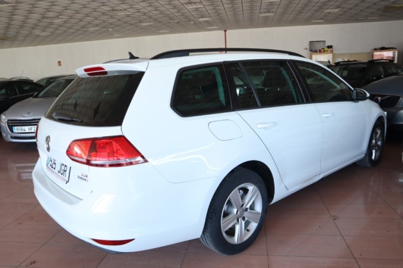 VOLKSWAGEN GOLF 1600 TDI DE 110 CV