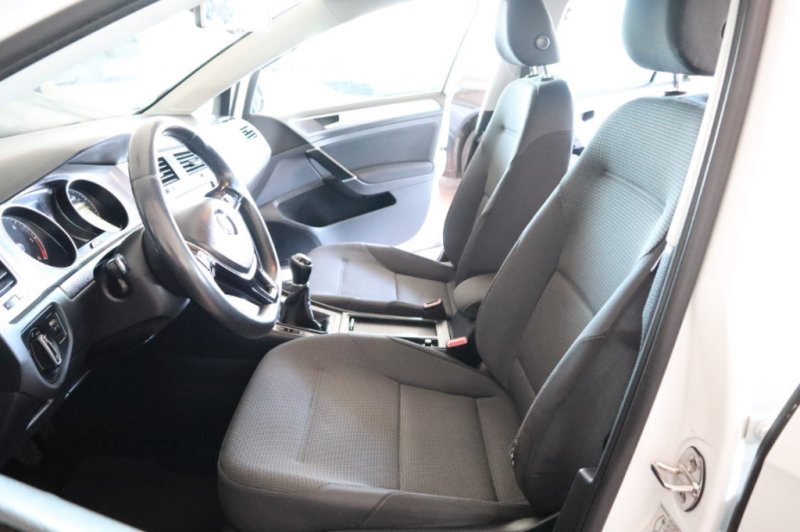 VOLKSWAGEN GOLF 1600 TDI DE 110 CV