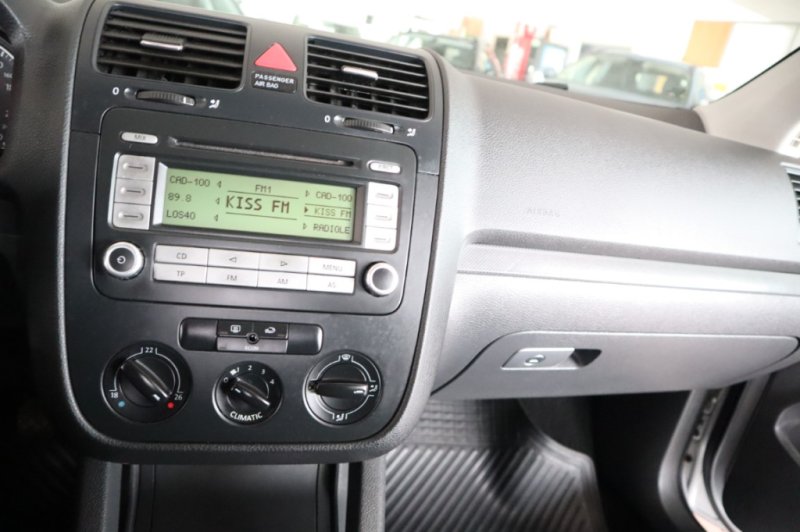 VOLKSWAGEN GOLF 1900 TDI DE 105 CV CON 5 PUERTAS