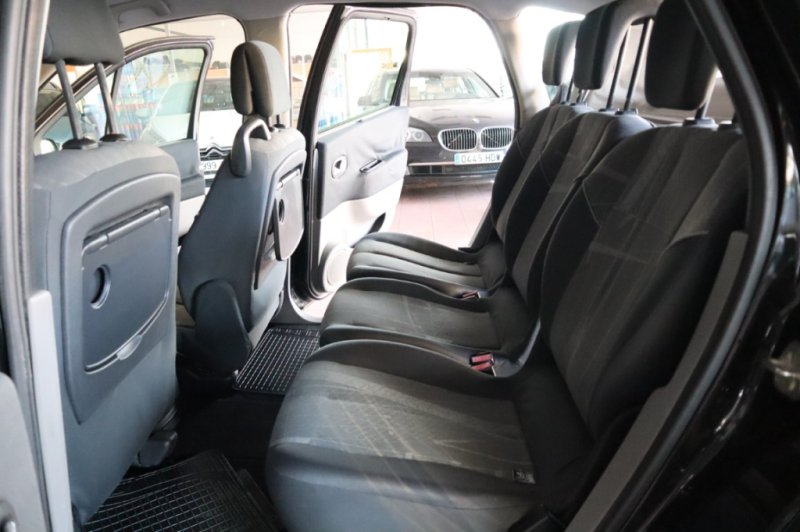 RENAULT SCENIC 1500 CC T/DIESEL Y 105 CV