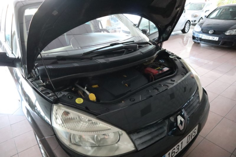RENAULT SCENIC 1500 CC T/DIESEL Y 105 CV
