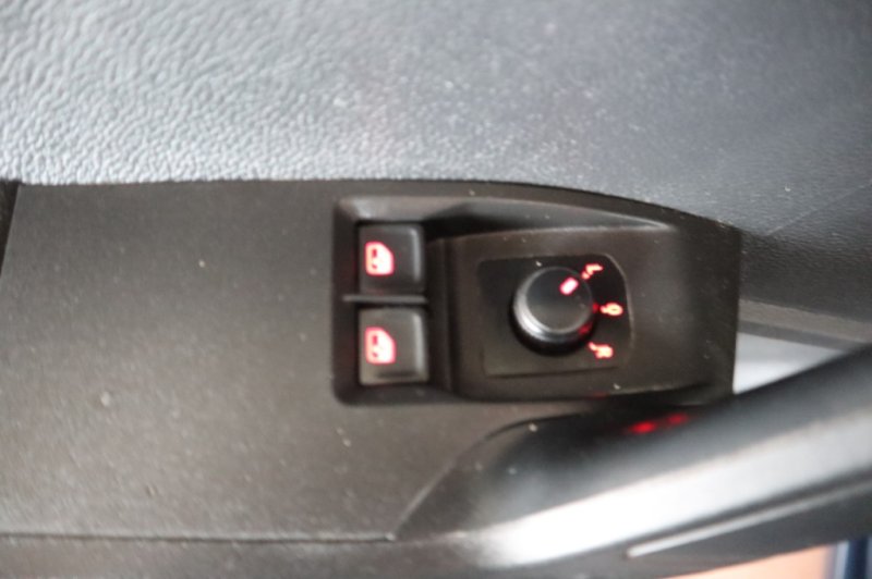 SEAT IBIZA DE 1000 CC GAOLINA Y GAS