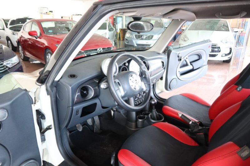 MINI COOPER 1600 INYECCION DE GASOLINA DE 116 CV