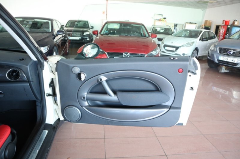 MINI COOPER 1600 INYECCION DE GASOLINA DE 116 CV