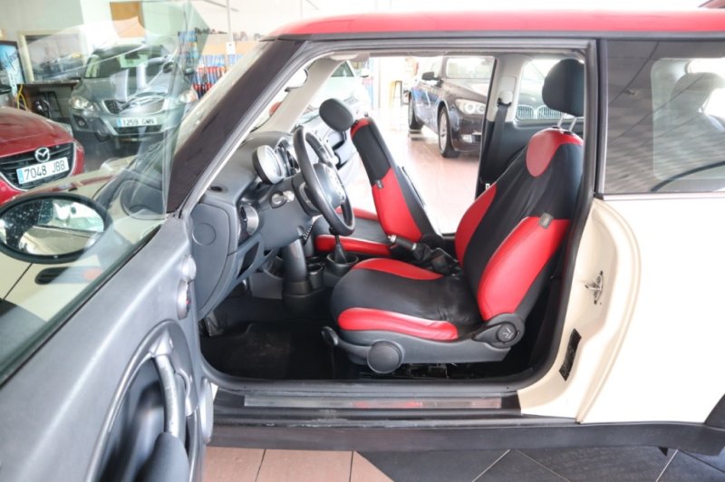 MINI COOPER 1600 INYECCION DE GASOLINA DE 116 CV