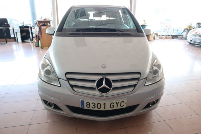 MERCEDES-BENZ B 200 MONOVOLUMEN DE 5 PUERTAS