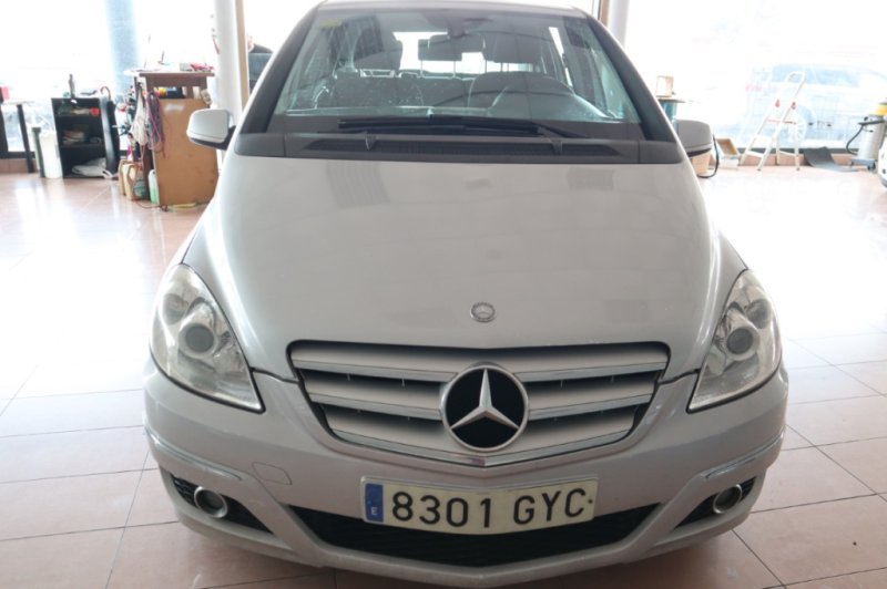 MERCEDES-BENZ B 200 MONOVOLUMEN DE 5 PUERTAS