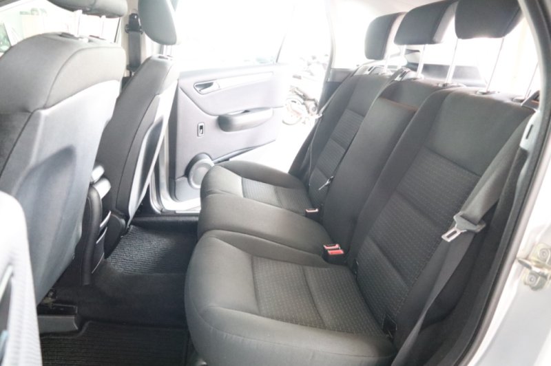 MERCEDES-BENZ B 200 MONOVOLUMEN DE 5 PUERTAS