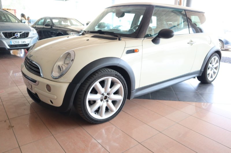MINI ONE 3 PUERTAS CON 90 CV Y 6 VELOCIDADES